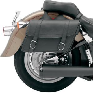 UNIVERSAL HIGHWAYMAN CLASSIC SLANT-STYLE JUMBO SADDLEBAGS (18