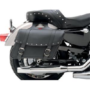 UNIVERSAL HIGHWAYMAN RIVET SLANT-STYLE JUMBO SADDLEBAGS (18